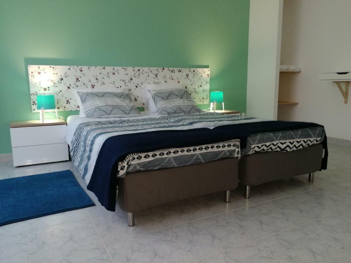 Guest house Ocean's 7 -