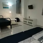 Ocean\'s 7 - Lagos Guest House